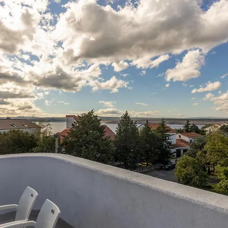 1 Bedroom Cozy In Jadranovo