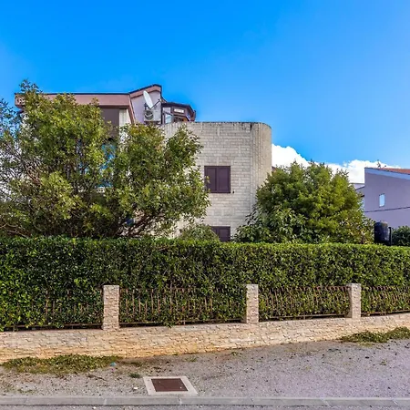 Appartamento 1 Bedroom Cozy In