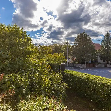 1 Bedroom Cozy In Appartamento