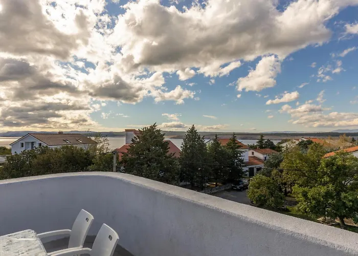 1 Bedroom Cozy In Jadranovo