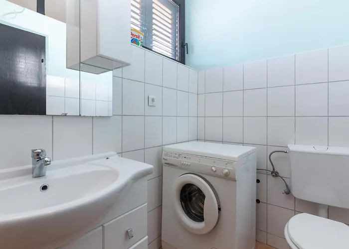 1 Bedroom Cozy In Lejlighed