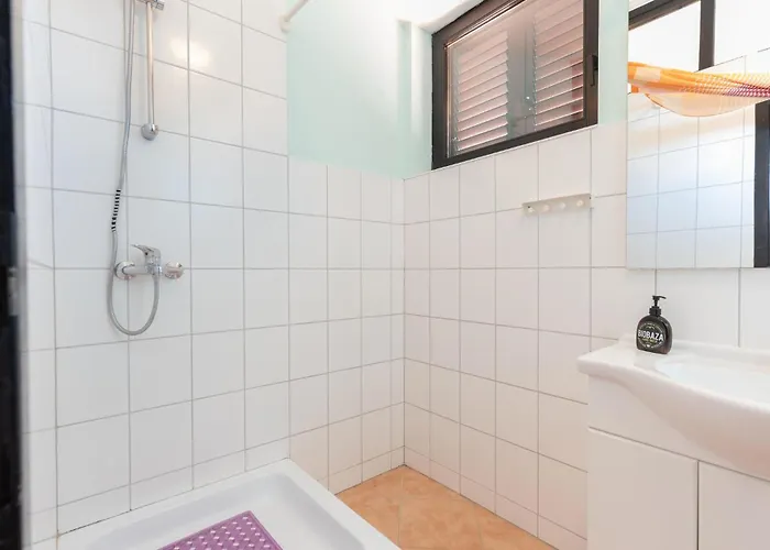 1 Bedroom Cozy In Lejlighed *