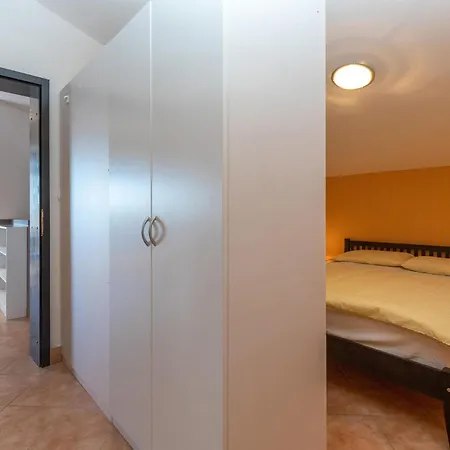 1 Bedroom Cozy In * Jadranovo